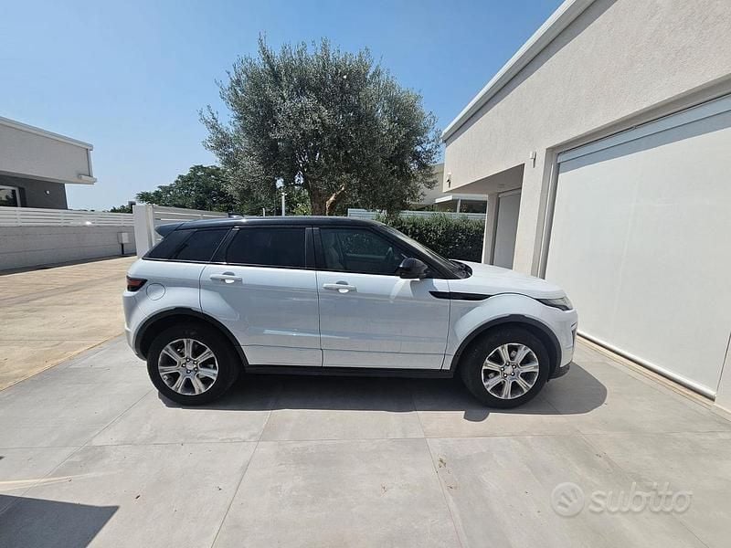 Usata Land Rover Range Rover evoque 180 CV (132 kW) 2018 Bianco SUV