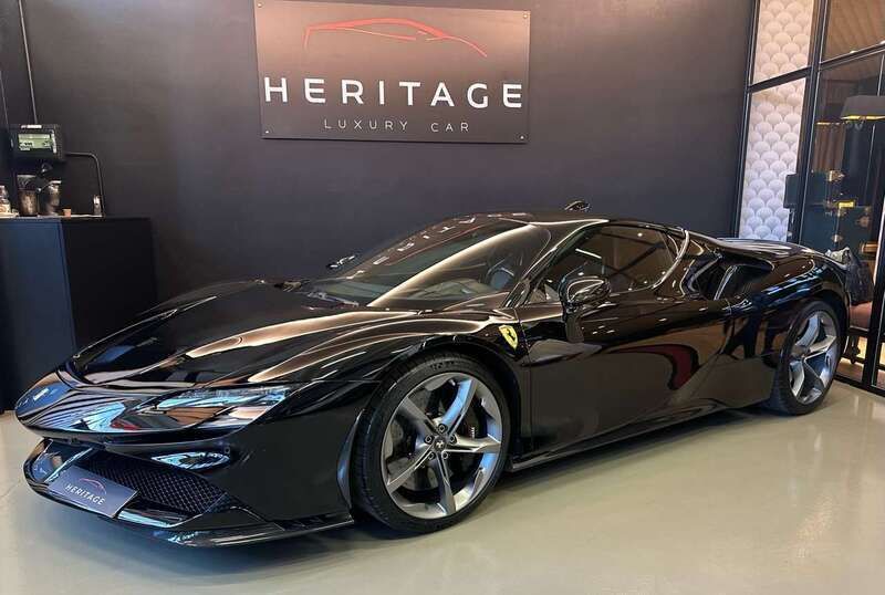 Usata Ferrari SF90 797 CV (586 kW) 2020 Other Coupé