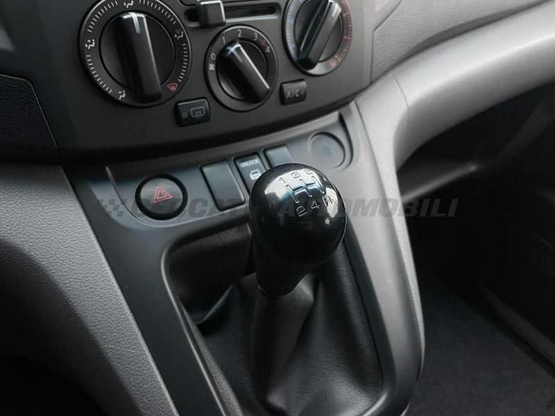 Usata Nissan NV200 90 CV (66 kW) 2016 Bianco Monovolume