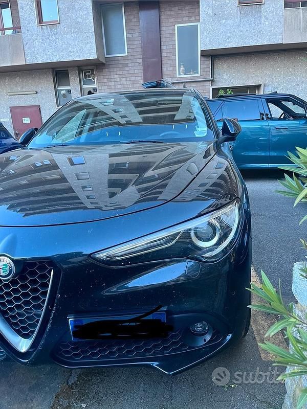 Usata Alfa Romeo Stelvio 210 CV (154 kW) 2019 Nero SUV