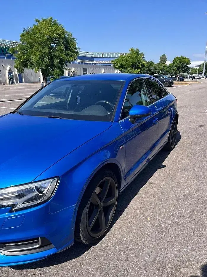 Usata Audi A3 150 CV (110 kW) 2018 Blu Berlina