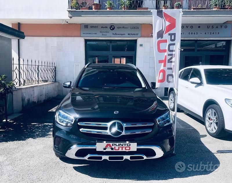 Usata Mercedes GLC220 194 CV (142 kW) 2021 Grigio scuro SUV