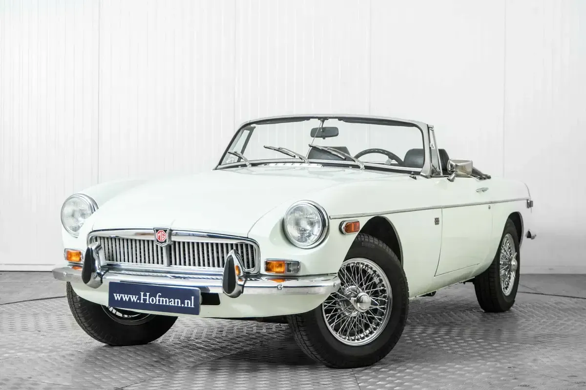 Usata MG B 97 CV (71 kW) 1975 Bianco Cabrio