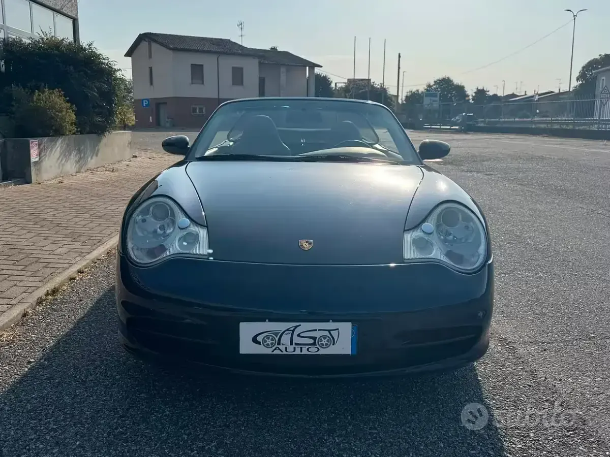 Usata Porsche 996 320 CV (235 kW) 2002 Blu Cabrio