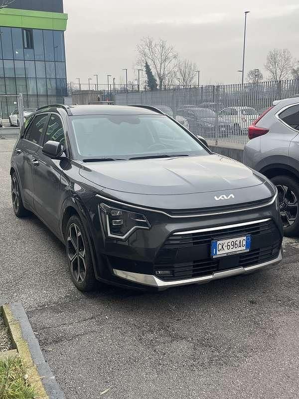 Usata Kia Niro 105 CV (77 kW) 2022 Grigio SUV