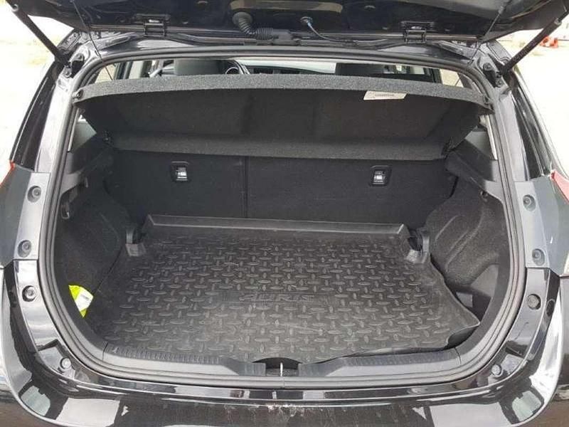 Usata Toyota Auris Hybrid Active 99 CV (72 kW) 2018 Nero Berlina