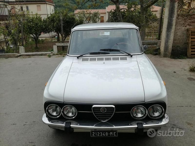 Usata Alfa Romeo Giulia Super 1970 Bianco Berlina