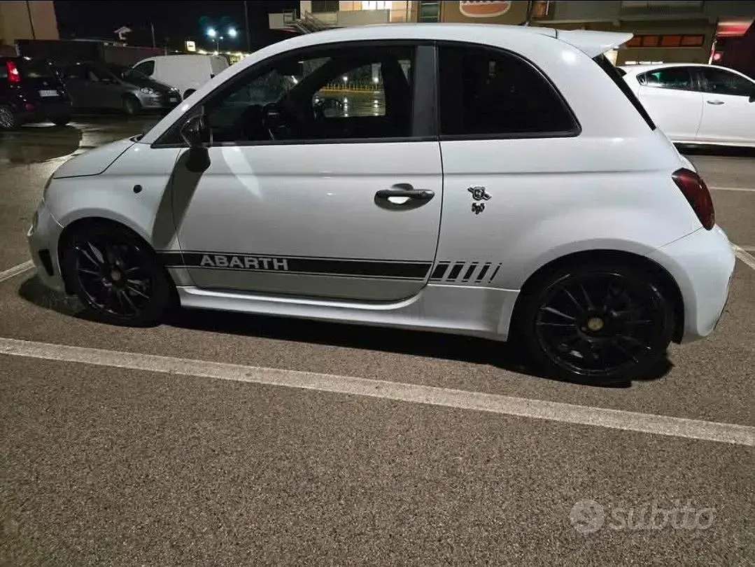Usata Abarth 595 140 CV (102 kW) 2015 Grigio Berlina