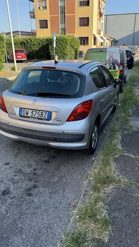Usata Peugeot 207 88 CV (64 kW) 2009 Berlina