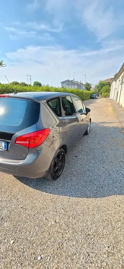 Usata Opel Meriva Cosmo 101 CV (74 kW) 2016 Grigio Monovolume