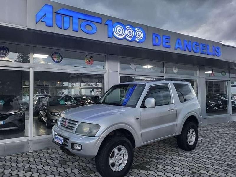 Usata Mitsubishi Pajero 116 CV (85 kW) 2002 Argento SUV