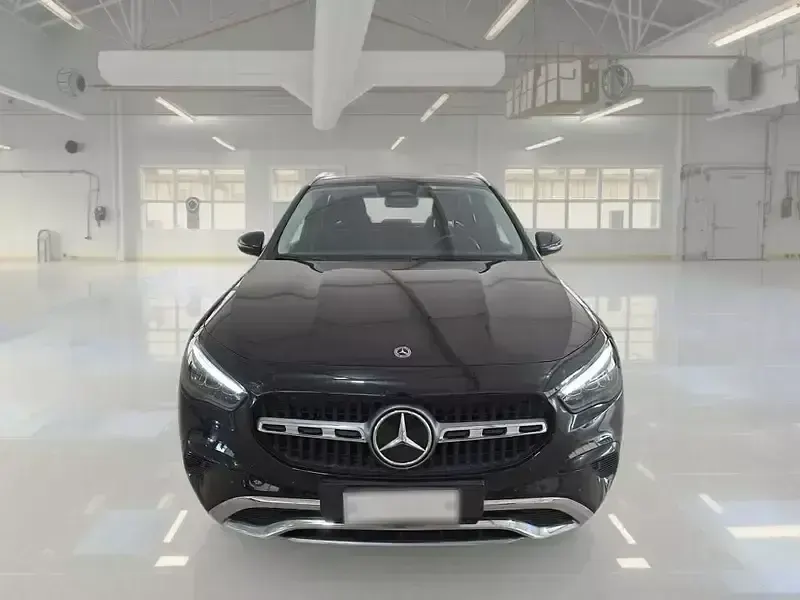 Begagnad Mercedes GLA250 Advanced 163 HK (119 kW) 2024 SUV