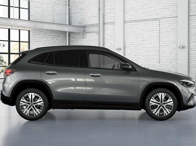 Nuova Mercedes GLA200 Advanced Plus 150 CV (110 kW) 2025 Grigio montagna SUV