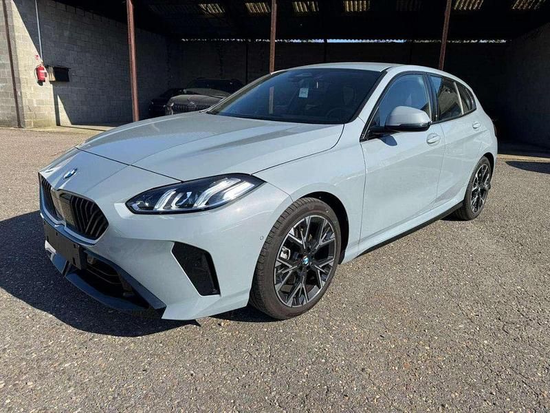 Usata BMW 120 M Sport 170 CV (125 kW) 2025 Grigio brooklyn Utilitaria