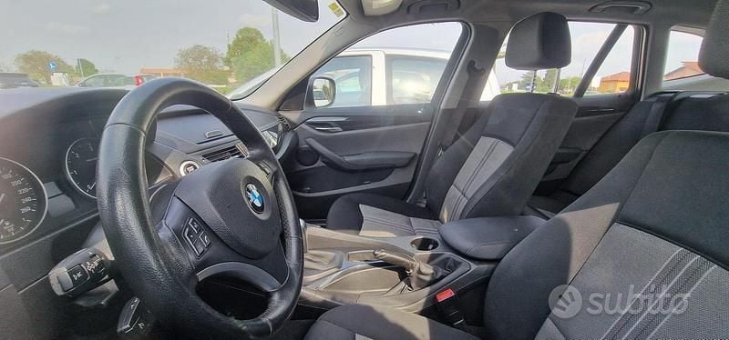 Usata BMW X1 177 CV (130 kW) 2011 Grigio SUV