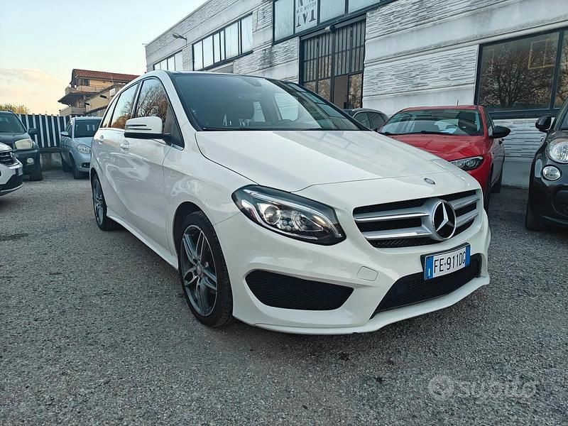 Usata Mercedes B200 Premium 136 CV (100 kW) 2016 Bianco Monovolume