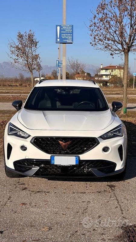 Bianco Usata 2022 Cupra Formentor SUV | 25.000 € (Ottimo prezzo) - Immagine 1/4