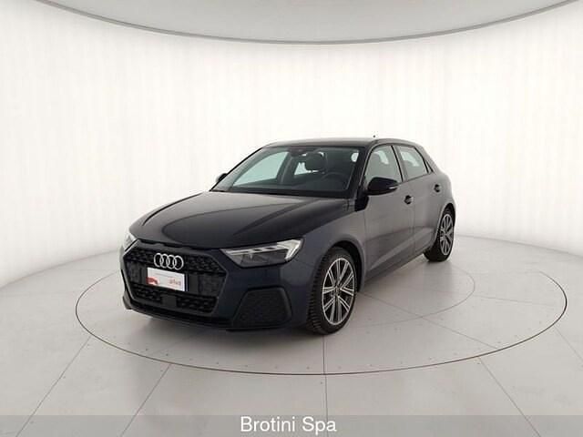 Blu firmamento metallizzato Usata 2021 Audi A1 Admired Due volumi | 19.900 € (Buon prezzo) - Immagine 1/4