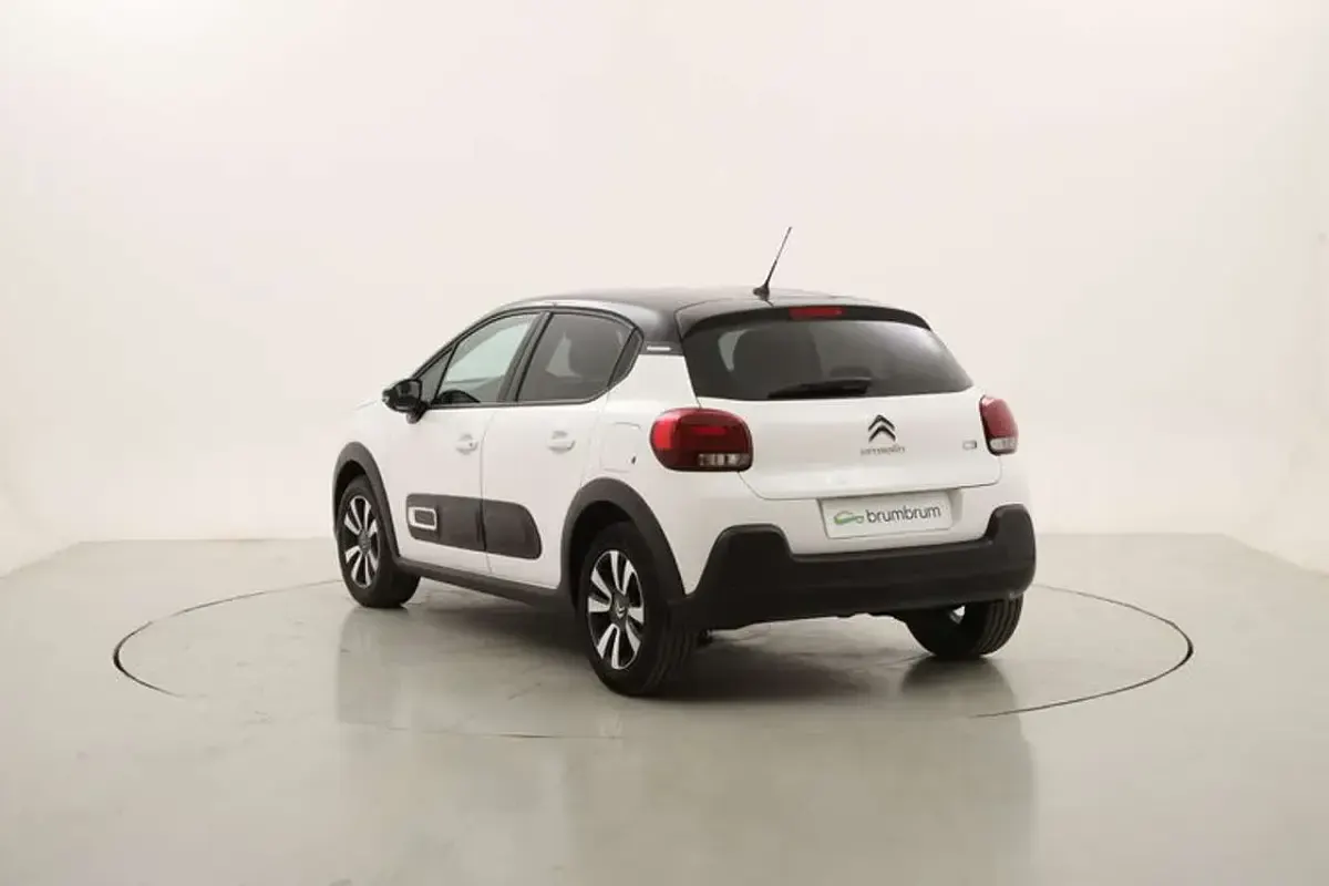 Usata Citroën C3 Shine 83 CV (61 kW) 2023 Bianco Utilitaria