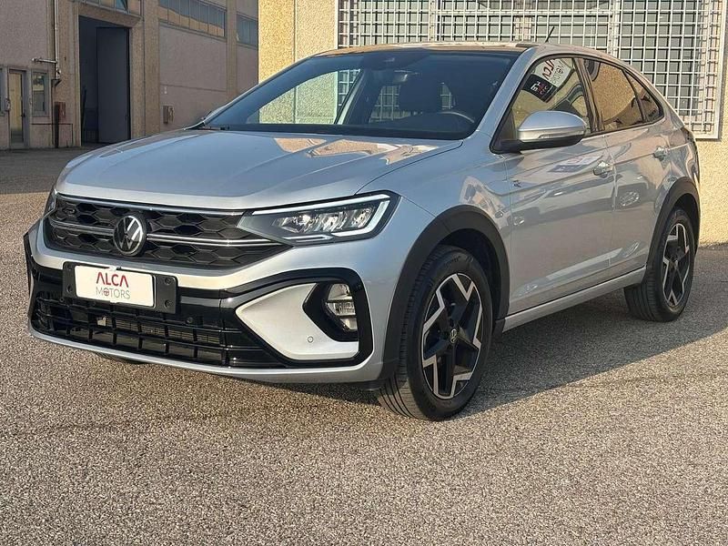 Usata VW Taigo R-line 116 CV (85 kW) 2025 Argento brillante SUV