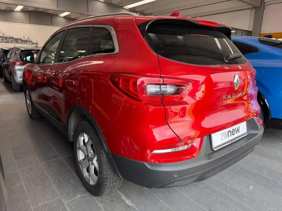 Usata Renault Kadjar 116 CV (85 kW) 2021 Rosso metallizzato SUV
