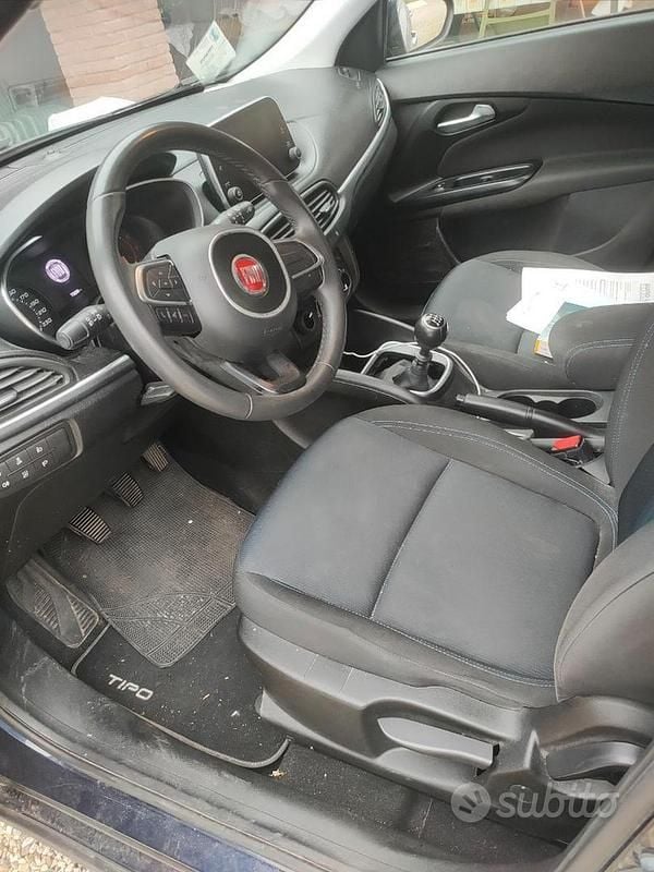 Usata Fiat Tipo 76 CV (55 kW) 2019 Blu Monovolume