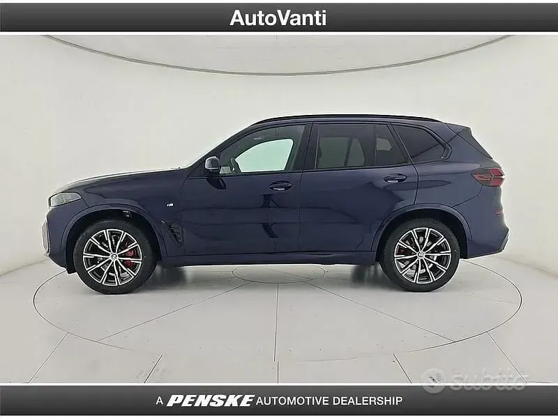 Nuova BMW X5 M Sport 286 CV (210 kW) 2026 Blu SUV