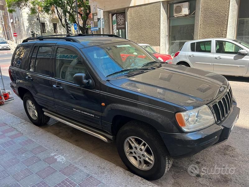 Usata Jeep Grand Cherokee 140 CV (102 kW) 1999 Nero SUV