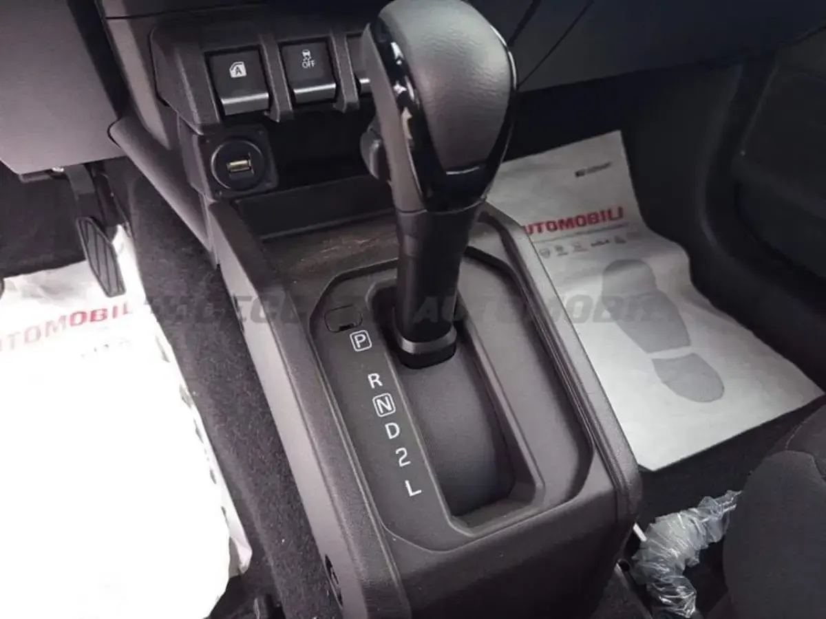 Nuova Suzuki Jimny 102 CV (75 kW) 2025 Nero SUV