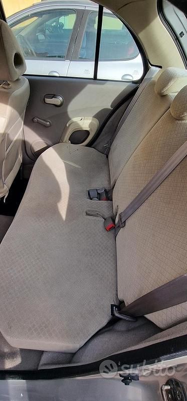 Usata Nissan Micra 2004 Grigio Utilitaria