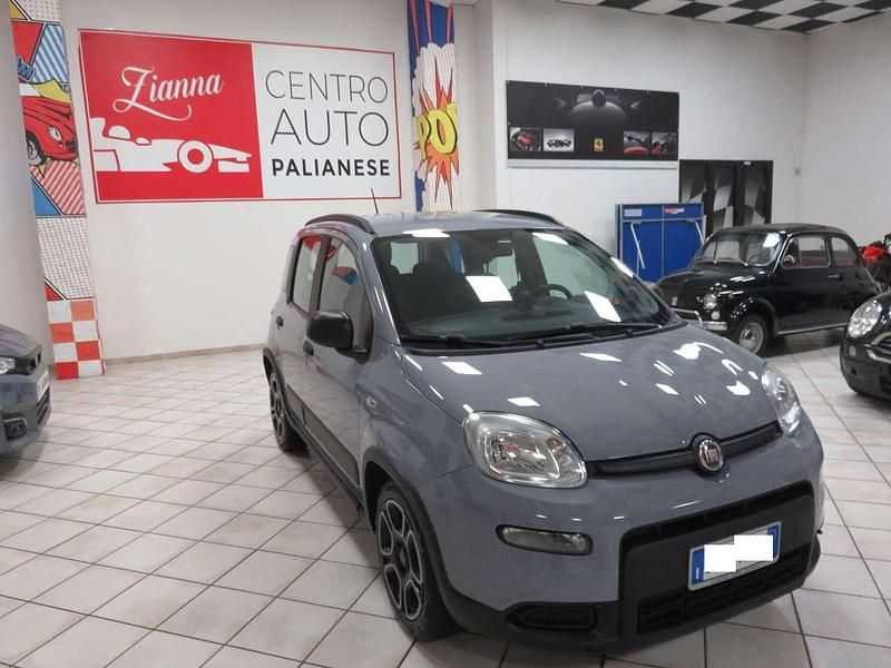 Begagnad Fiat Panda City Life 69 HK (50 kW) 2022 Vit Halvkombi
