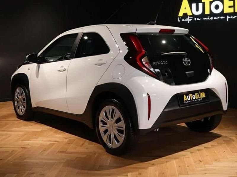 Nuova Toyota Aygo X Active 72 CV (52 kW) 2025 Bianco SUV