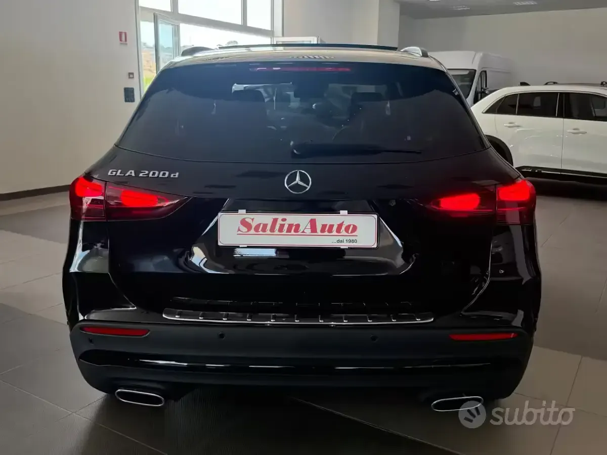 Nuova Mercedes GLA200 AMG Line Premium 150 CV (110 kW) 2026 Nero SUV