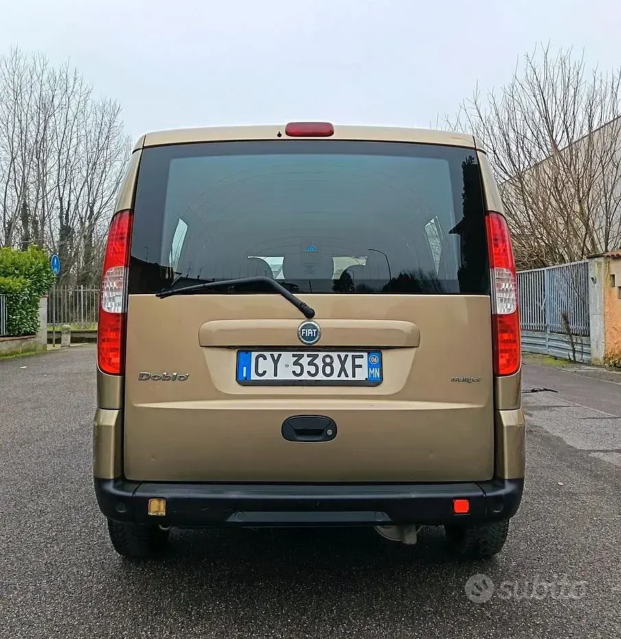 Usata Fiat Doblò 105 CV (77 kW) 2006 Giallo Monovolume