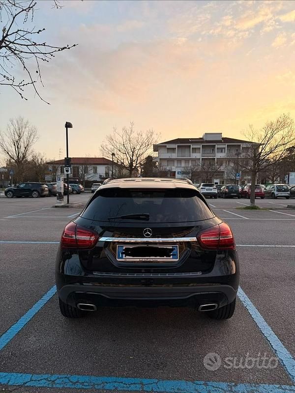 Usata Mercedes GLA200 Premium 2018 Nero SUV