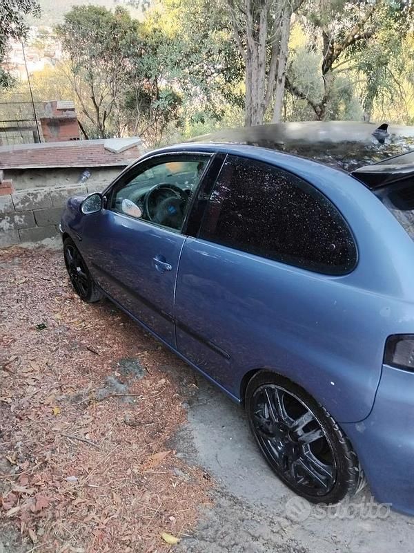 Usata Seat Ibiza 60 CV (44 kW) 2008 Blu