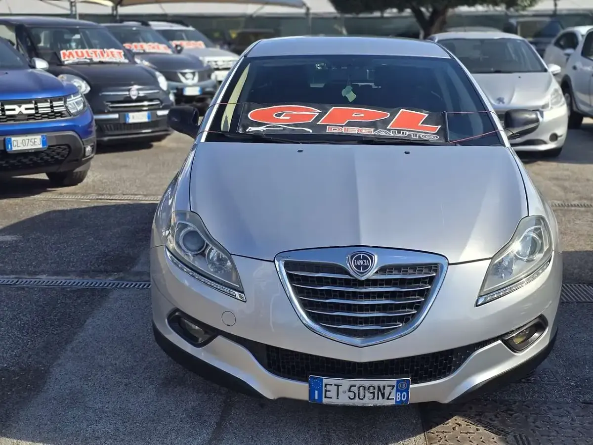 Usata Lancia Delta 120 CV (88 kW) 2012 Other Utilitaria