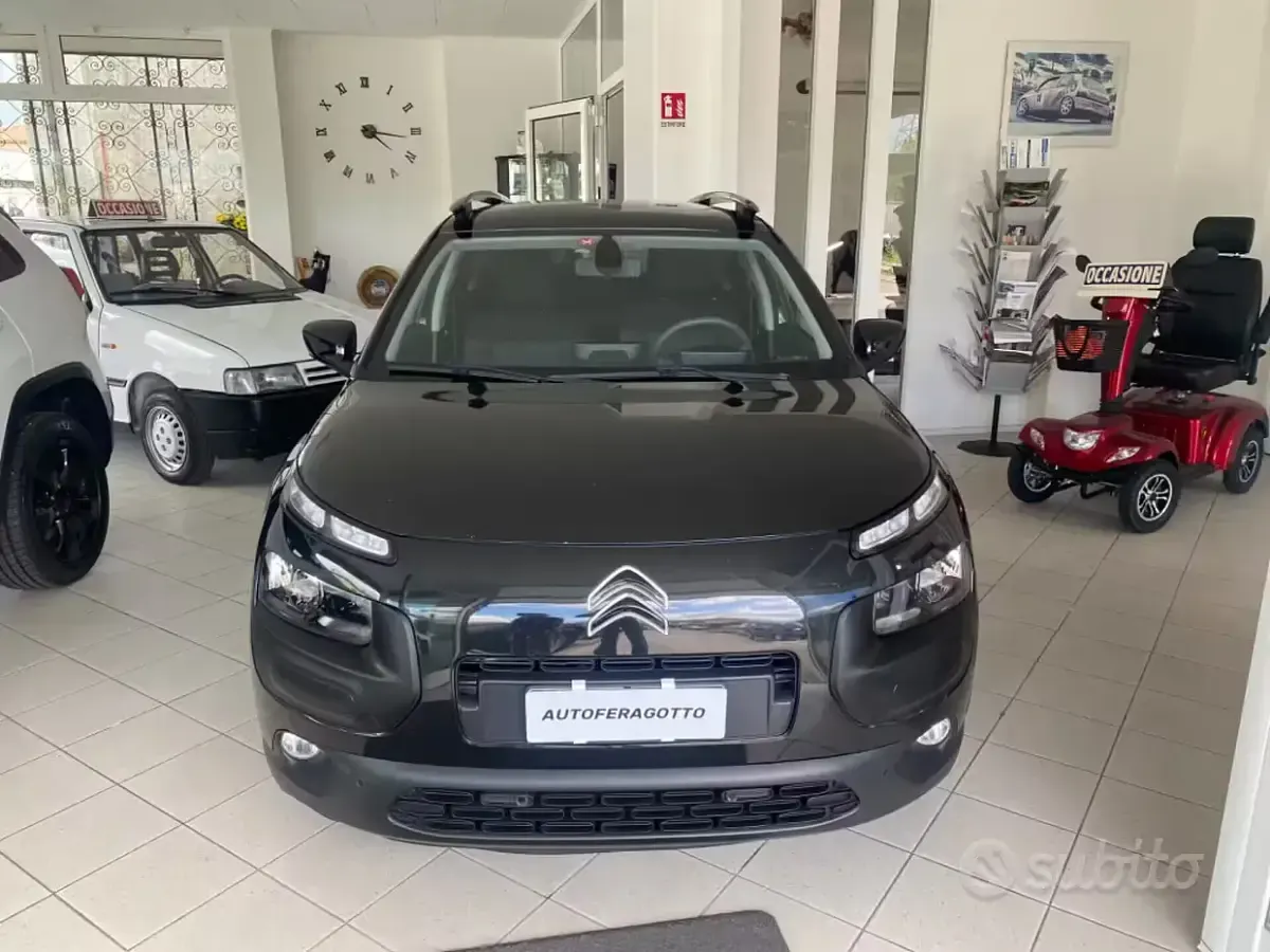 Usata Citroën C4 82 CV (60 kW) 2017 Nero Berlina
