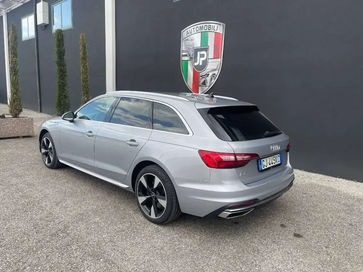 Usata Audi A4 S-Line 163 CV (119 kW) 2022 Grigio Station wagon