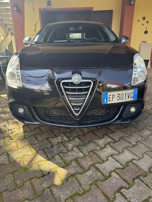 Usata Alfa Romeo Giulietta 105 CV (77 kW) 2012 Utilitaria