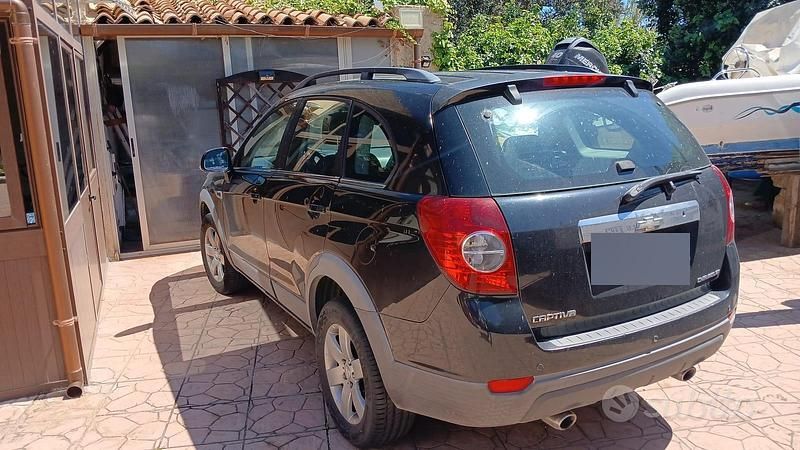 Usata Chevrolet Captiva 163 CV (119 kW) 2011 Nero SUV