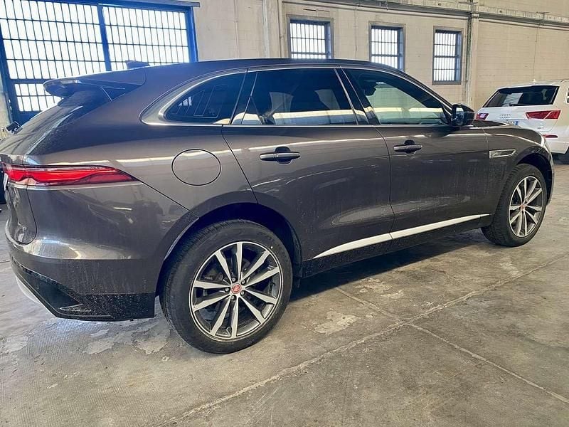 Usata Jaguar F-Pace 204 CV (150 kW) 2022 Grigio SUV