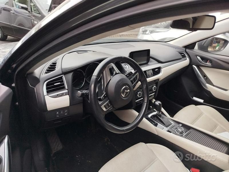 Usata Mazda 6 175 CV (128 kW) 2015 Grigio Station wagon