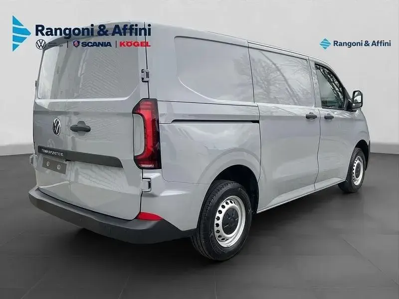 Nuova VW T7 149 CV (109 kW) 2026 Grigio Furgone