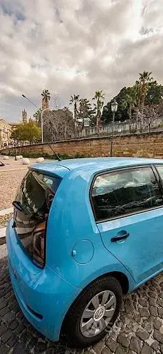 Usata VW up! 60 CV (44 kW) 2018 Blu Utilitaria
