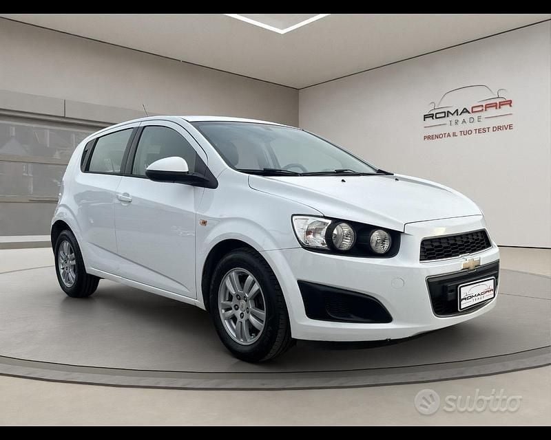 Usata Chevrolet Aveo LT 75 CV (55 kW) 2011 Bianco Berlina