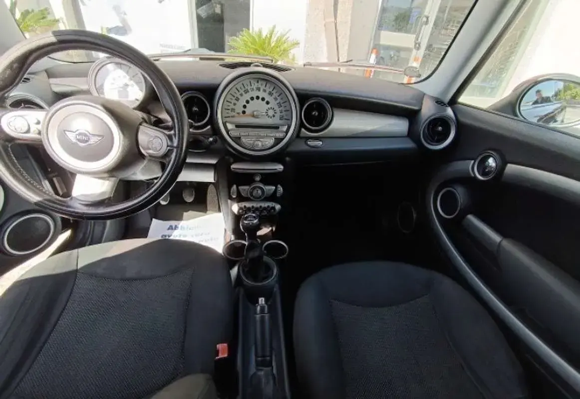 Usata Mini ONE 95 CV (69 kW) 2010 Utilitaria