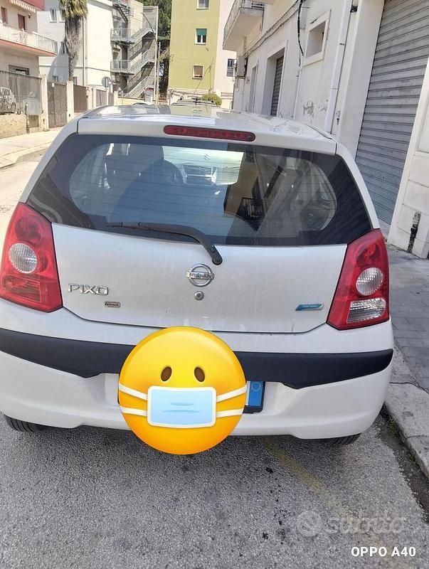 Usata Nissan Pixo 68 CV (50 kW) 2010 Bianco Utilitaria