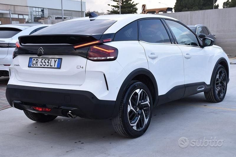 Usata Citroën C4 Shine 131 CV (96 kW) 2023 Bianco SUV