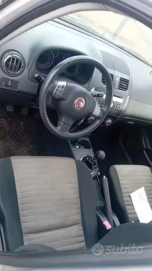 Usata Fiat Sedici 135 CV (99 kW) 2010 SUV